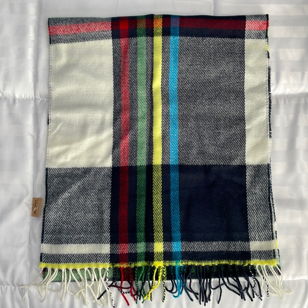 New with tag American eagle men’s scarf